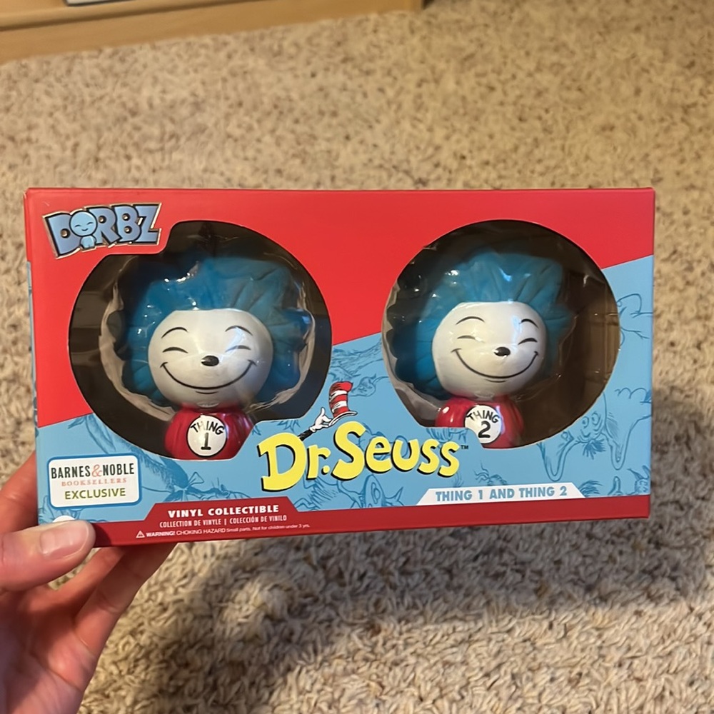 BNWT Barnes & Noble Exclusive Dorbz Dr. Seuss Things 1 & 2 vinyl collectibles!!
